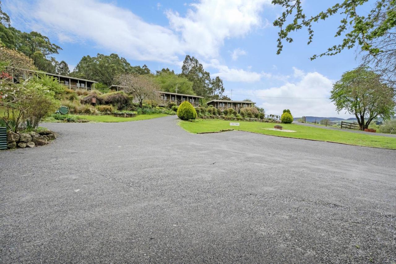 Mole Creek Cabins エクステリア 写真