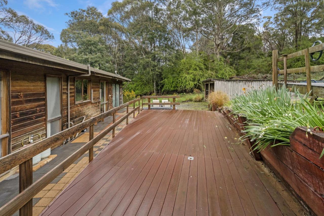 Mole Creek Cabins エクステリア 写真