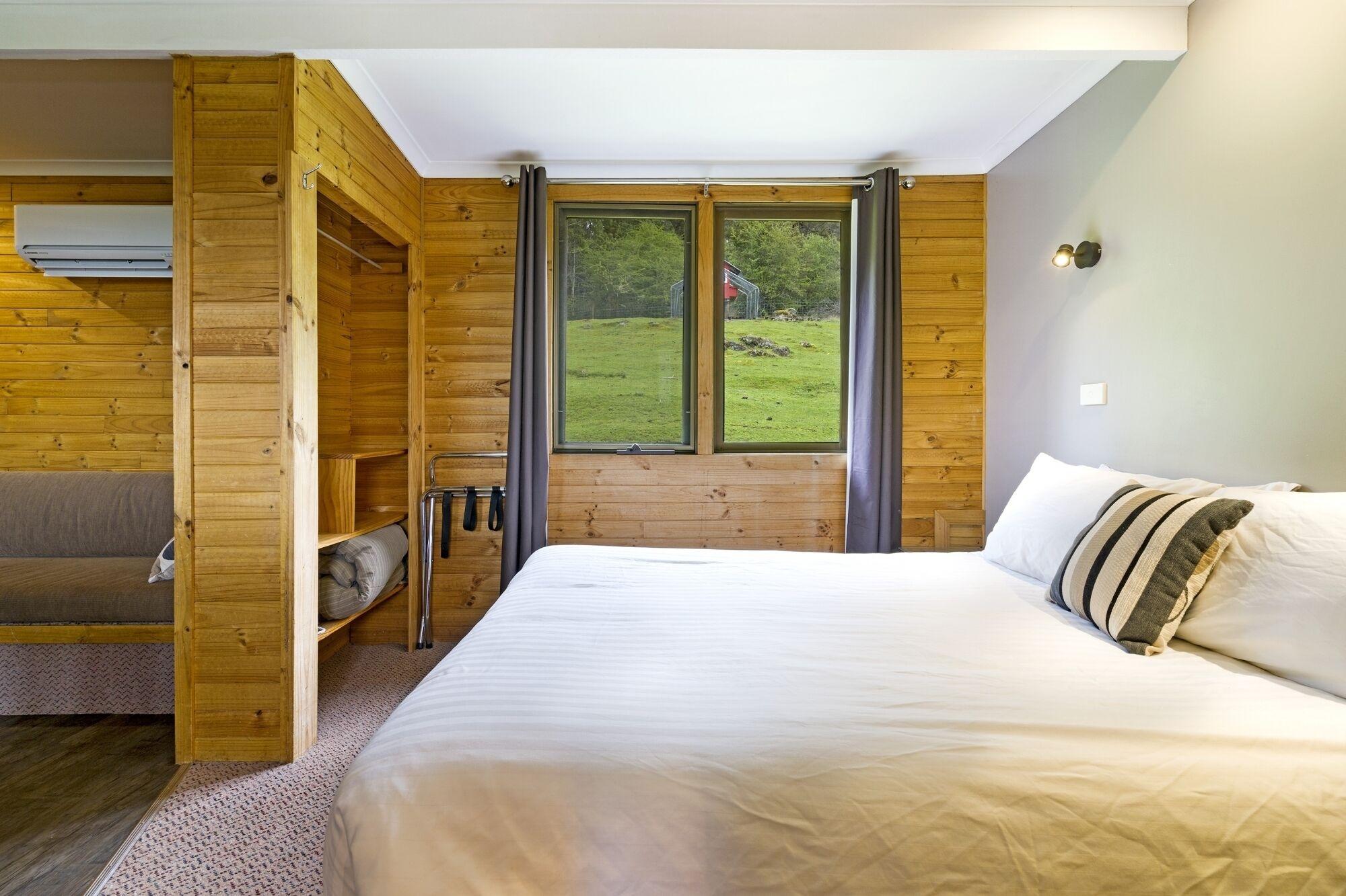 Mole Creek Cabins エクステリア 写真